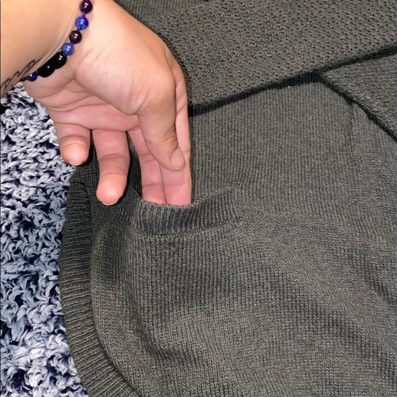 Olive green knitted sweater - Picture 5 of 5